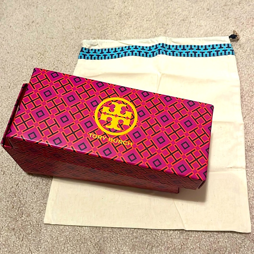 Small Tory Burch shoe box with dust bag and shopping bag (no shoe included)